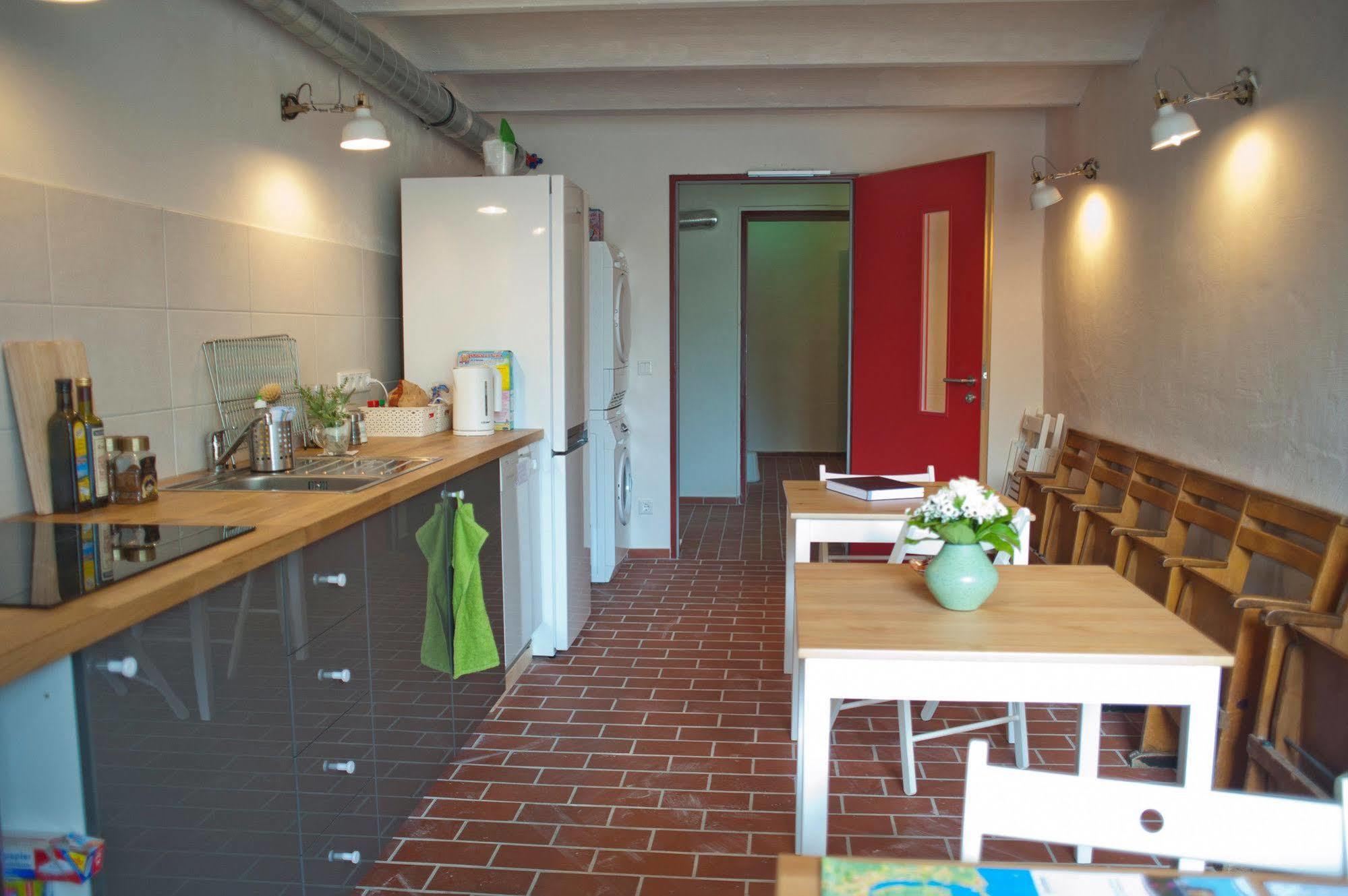 Subraum Hostel Rostock Exterior photo